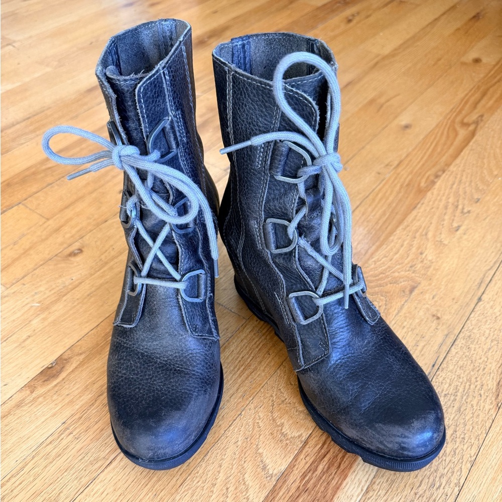 Sorel Gray Leather Joan of Arctic Wedge Boots